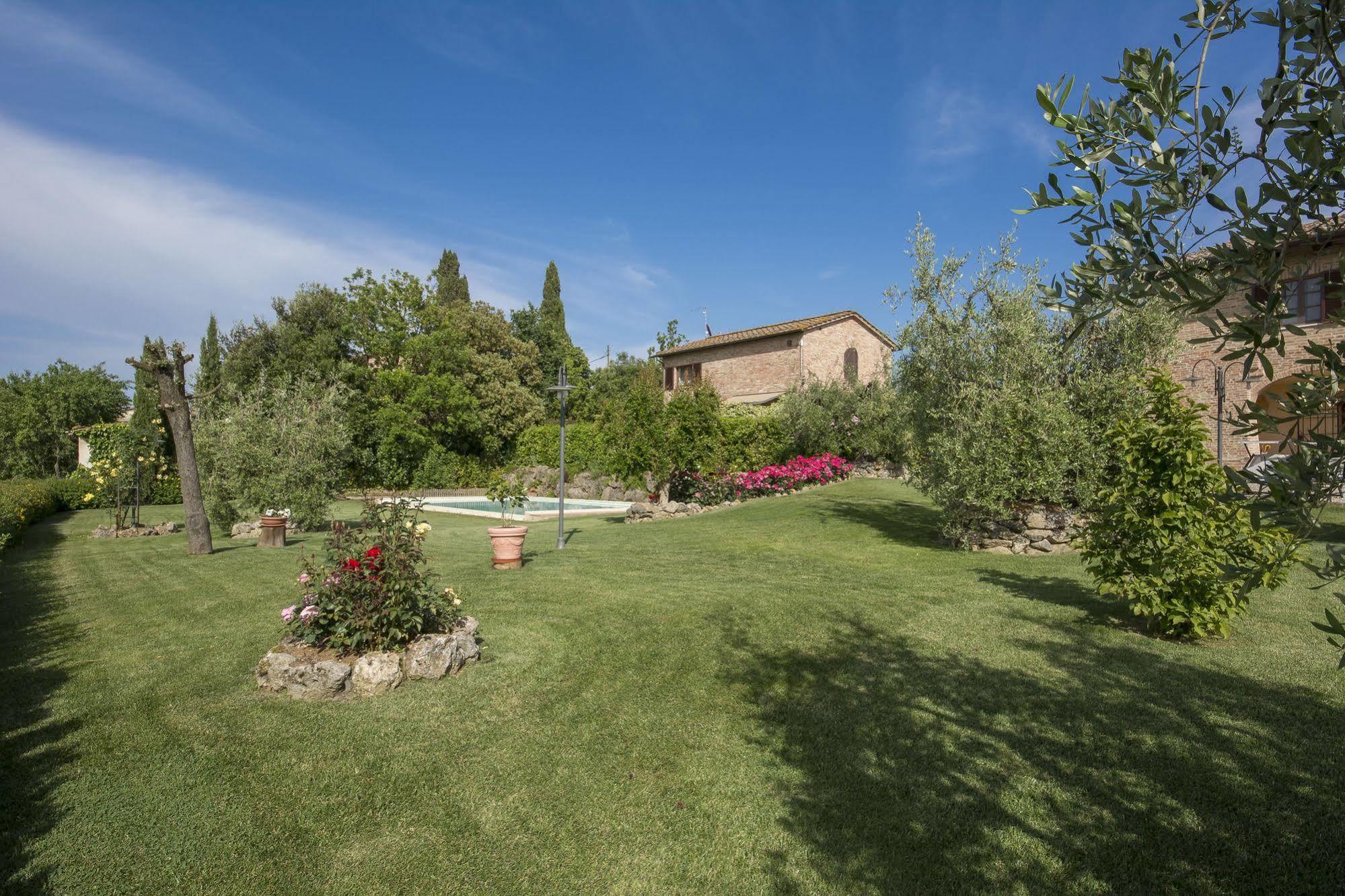 Aia Mattonata Relais Bed & Breakfast Siena Exterior photo